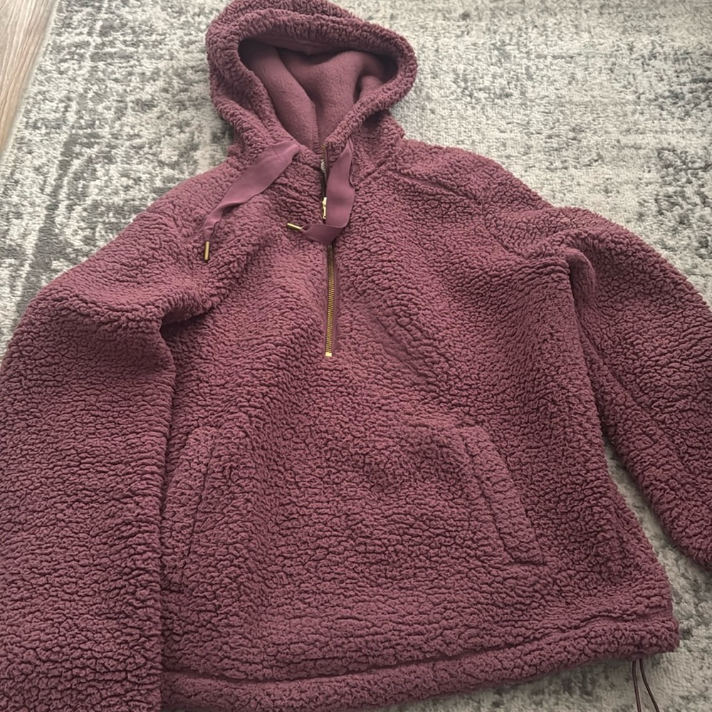 Old Navy Active Sherpa Half Zip Pull Over - Size M